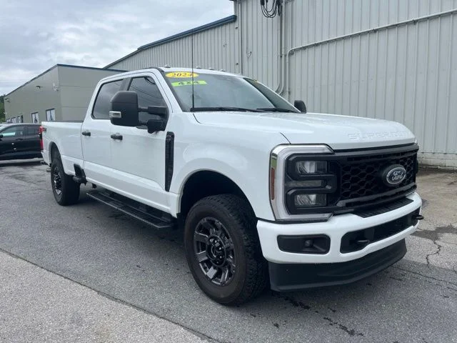 Used 2024 White Ford XL image 3