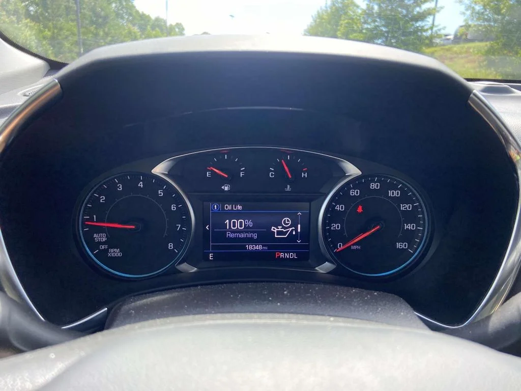 Used 2023 Sterling Gray Metallic Chevrolet LT image 18