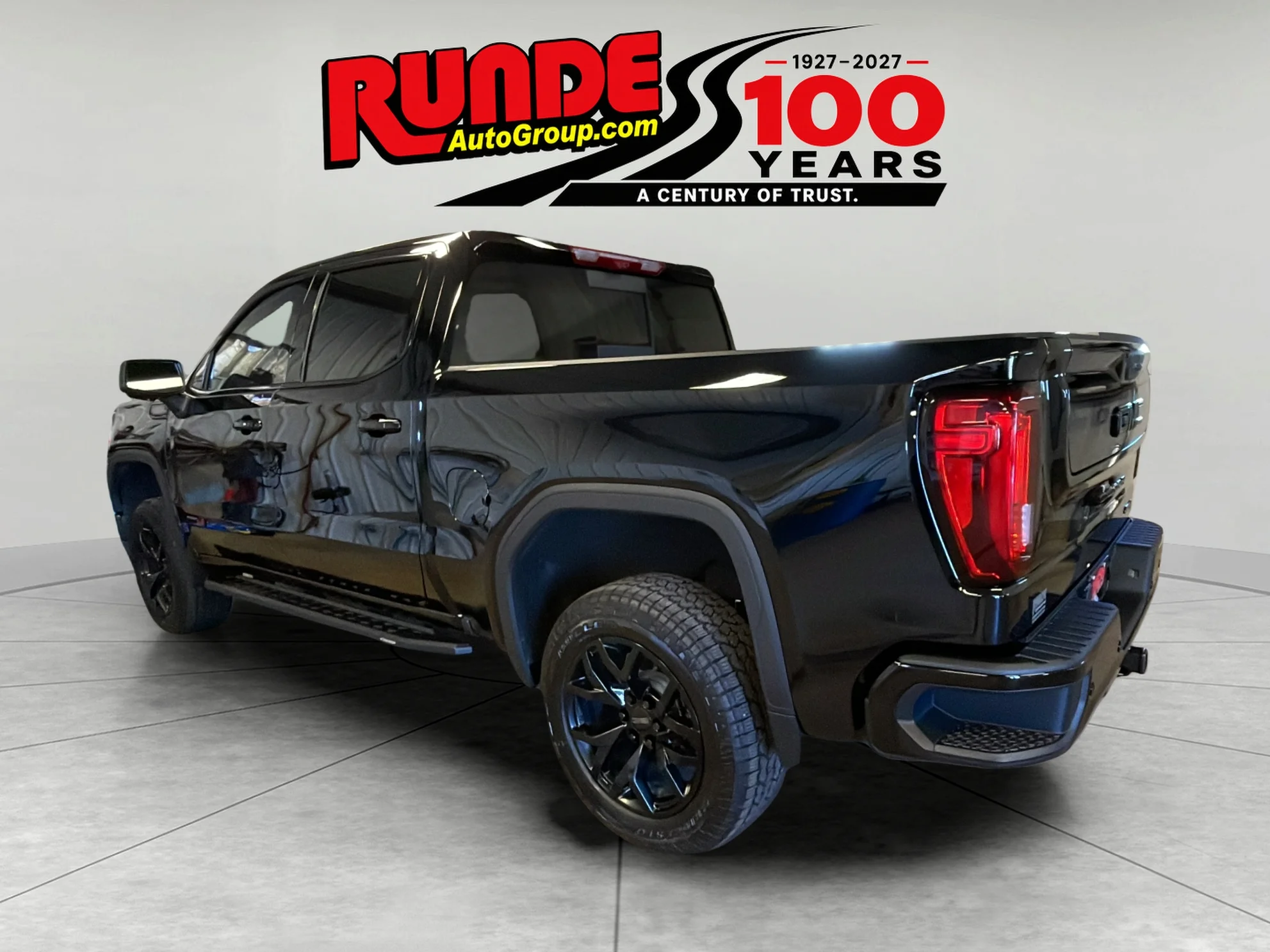 Used 2026 Onyx Black GMC AT4 image 3