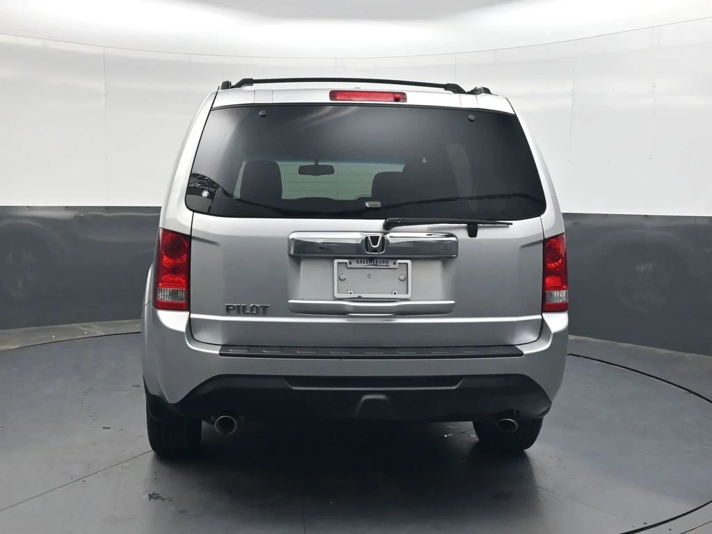Used 2012 Polished Metal Metallic Honda EX-L image 5