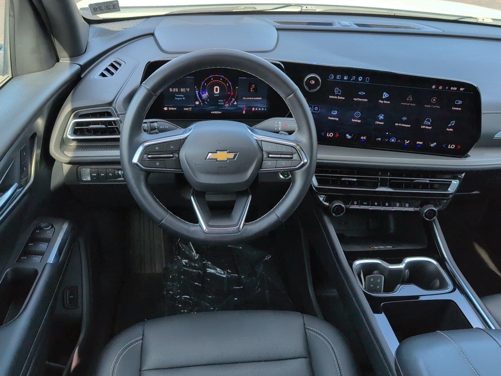 Used 2025 Summit White Chevrolet LT image 29