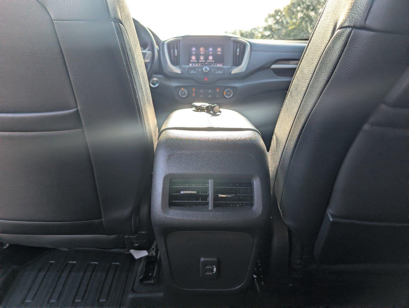Used 2020 GRAPHITE GRAY METALLIC GMC SLE image 33