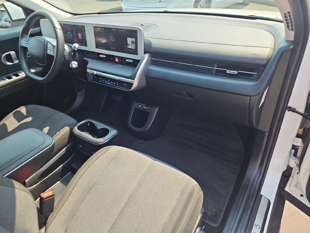 Used 2024 Atlas White Hyundai SE image 29
