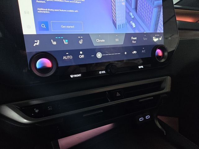 New 2026 Eminent White Pearl Lexus PREMIUM PLUS image 19
