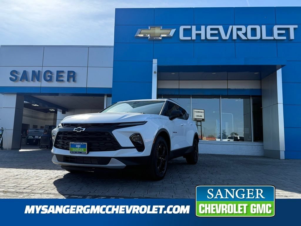 Summit White 2025 Chevrolet Blazer SUV / Crossover