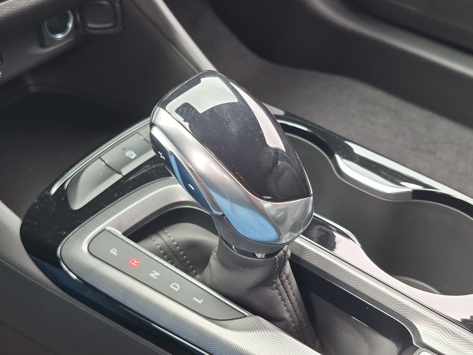 New 2026 Moonstone Gray Metallic Buick Sport Touring image 15