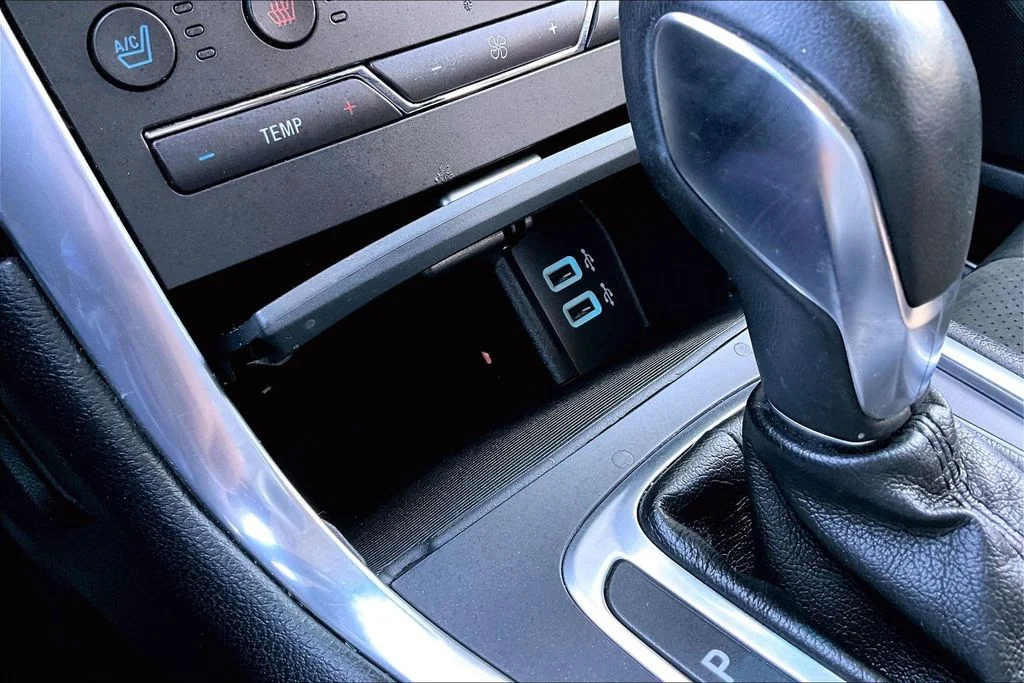 Used 2016 White Ford Sport image 16