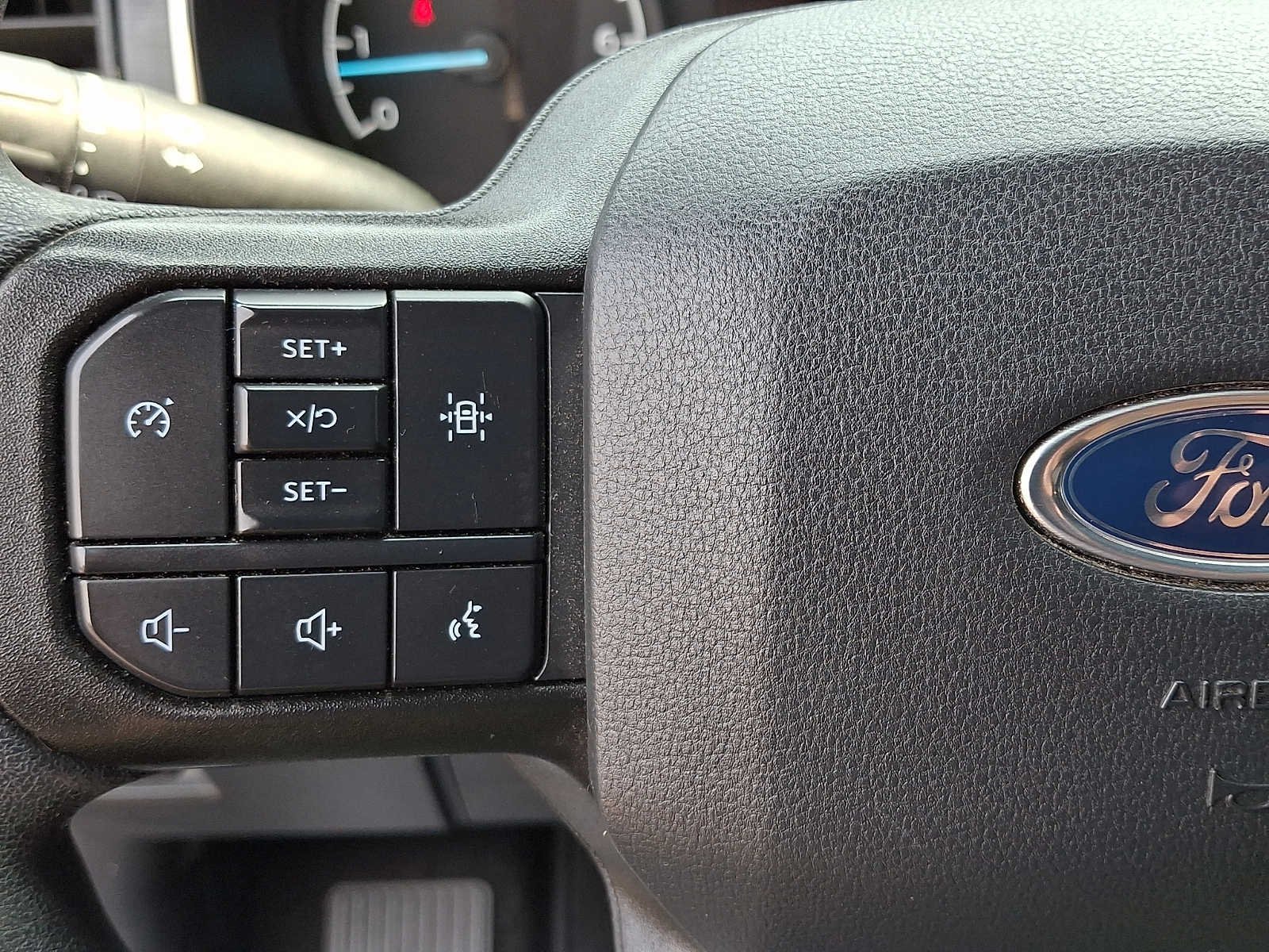 Used 2021 Agate Black Metallic Ford XL image 20