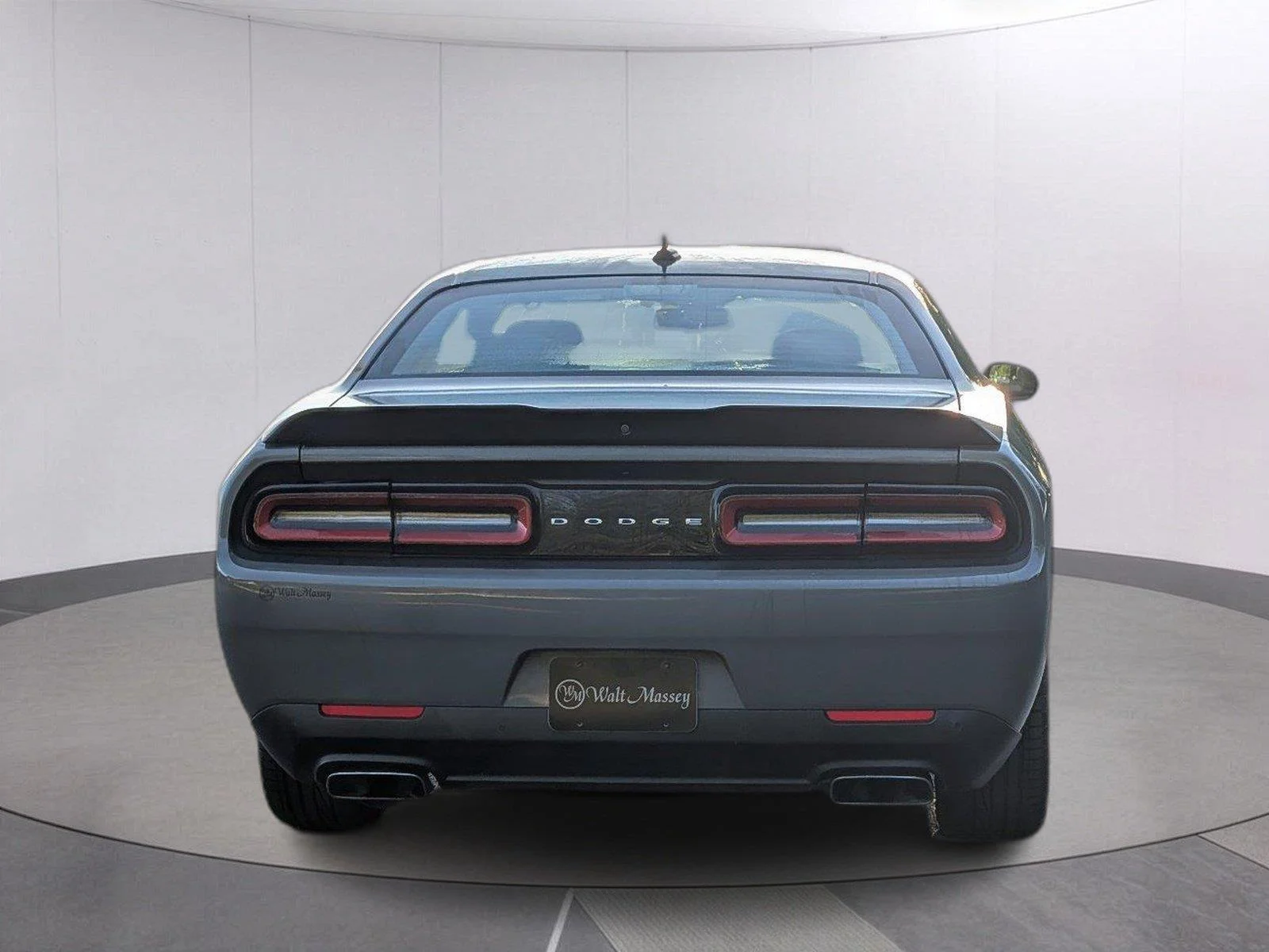 Used 2023 Destroyer Gray Clearcoat Dodge R/T image 4