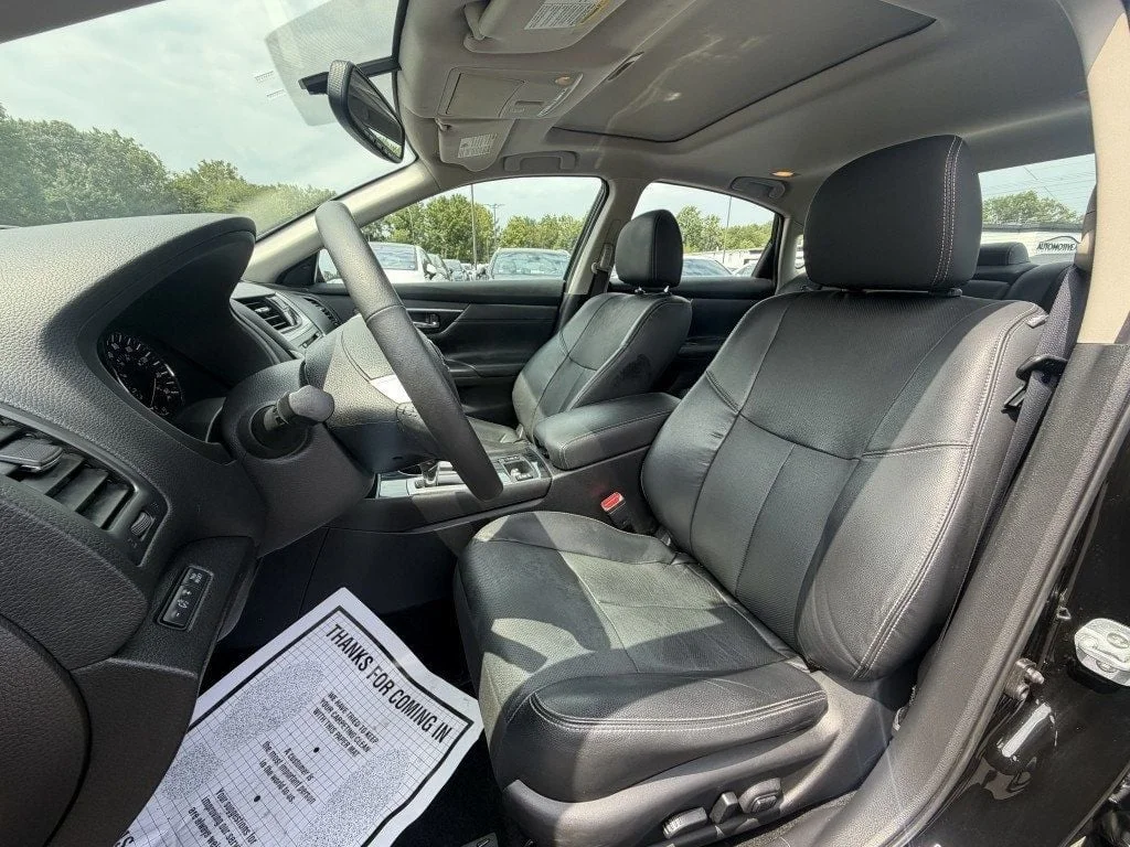Used 2016 Super Black Nissan 4dr Sedan I4 2.5 SL image 11