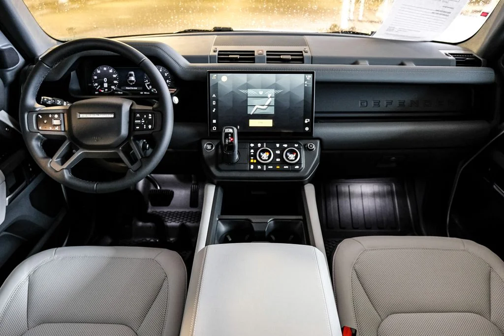 New 2026 Borasco Grey Metallic Land Rover S image 14