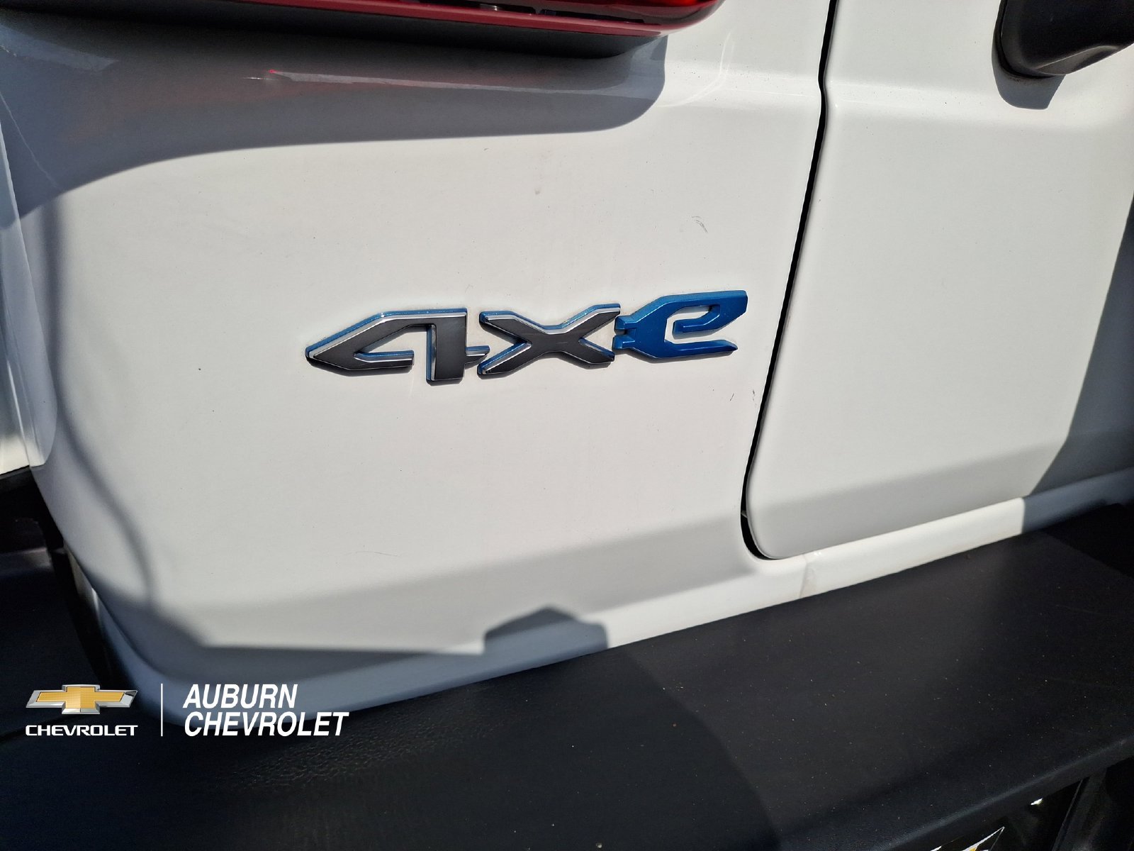 Used 2024 White Jeep Sahara 4xe image 27