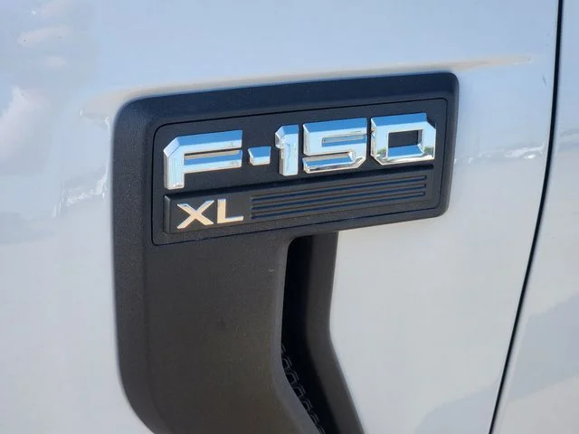New 2026 Oxford White Ford XL image 11
