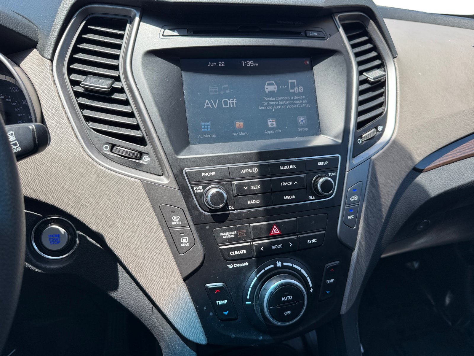 Used 2017 Frost White Hyundai 2.4 Base image 12