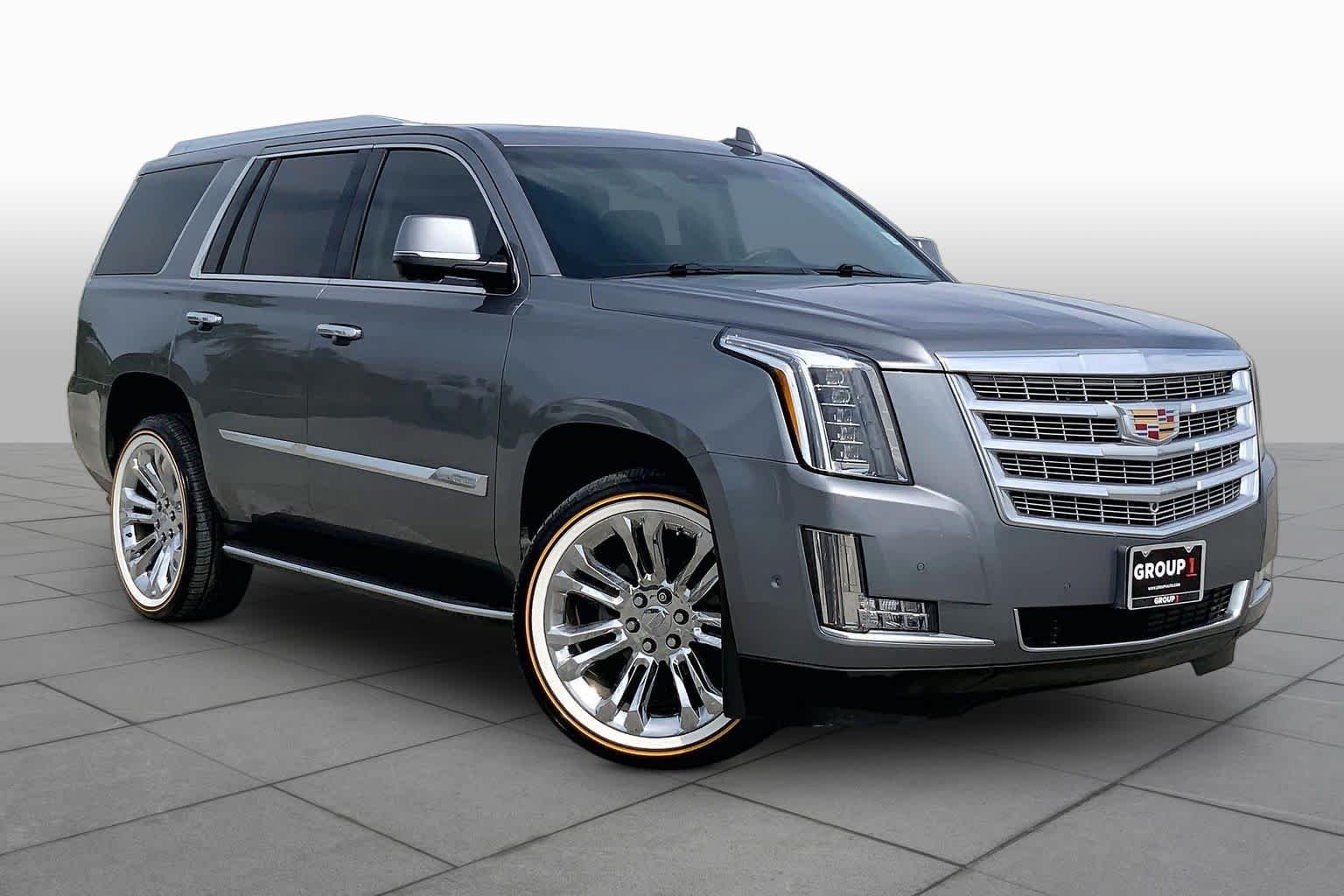 Used 2018 Satin Steel Metallic Cadillac Luxury image 3