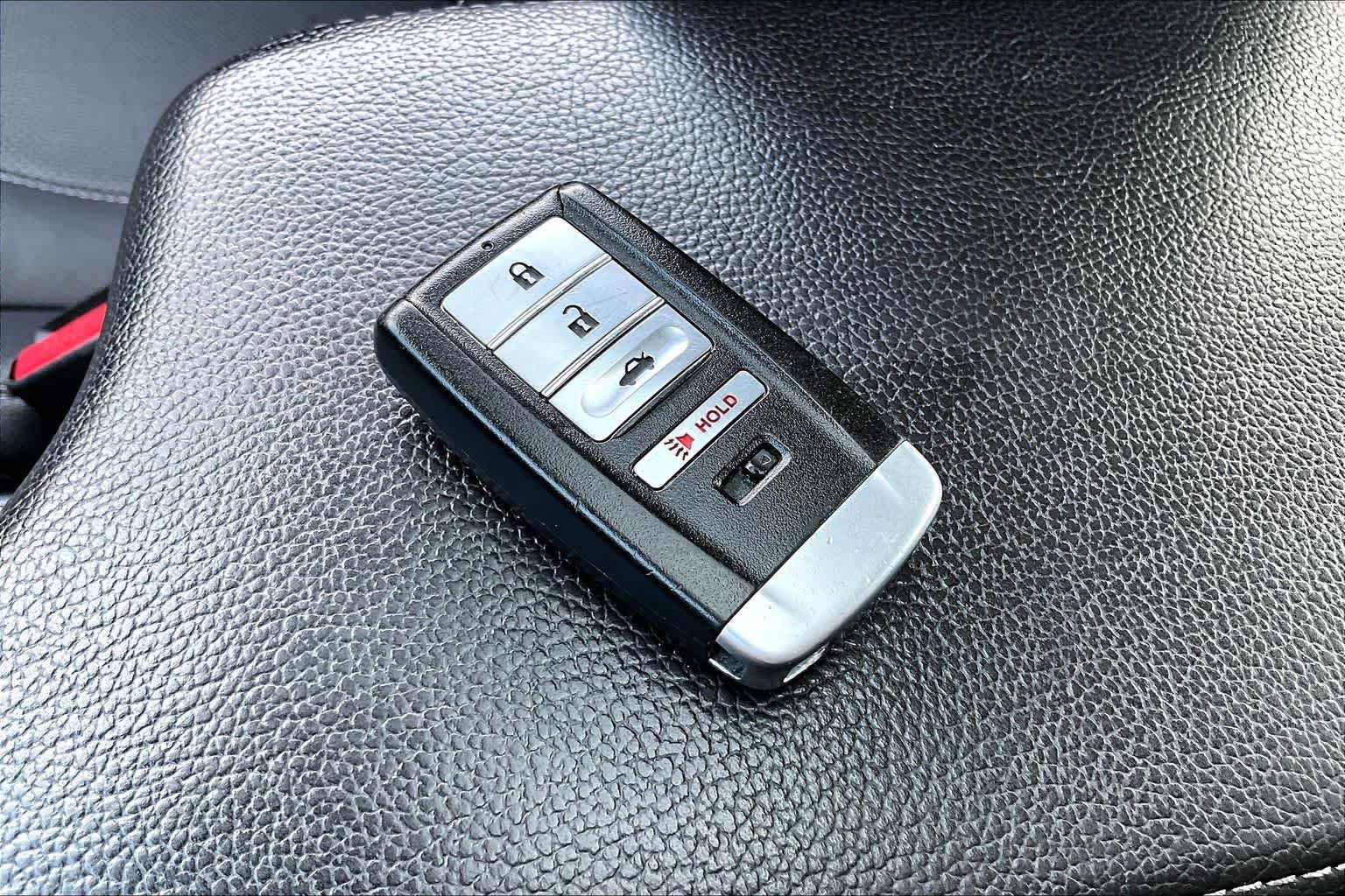 Used 2019 Platinum White Pearl Acura w/Premium Pkg image 15