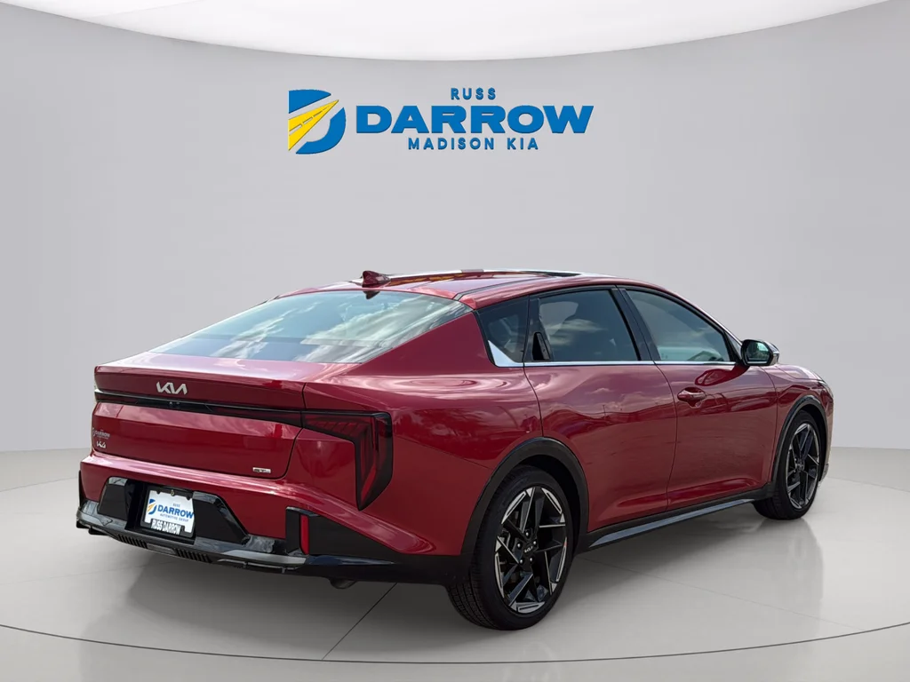 Used 2025 Currant Red Kia GT-Line image 5