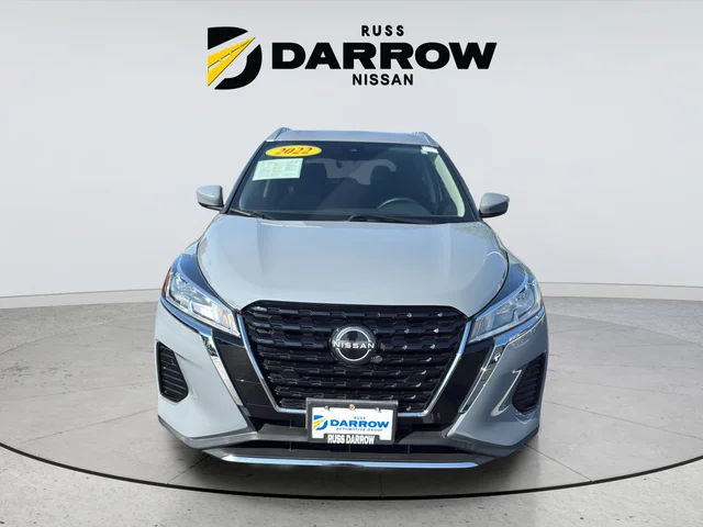 Used 2022 Gray Nissan SV image 8