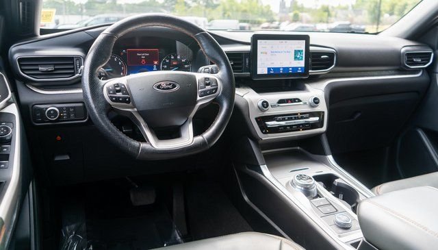 Used 2022 Black Metallic Ford Timberline image 14