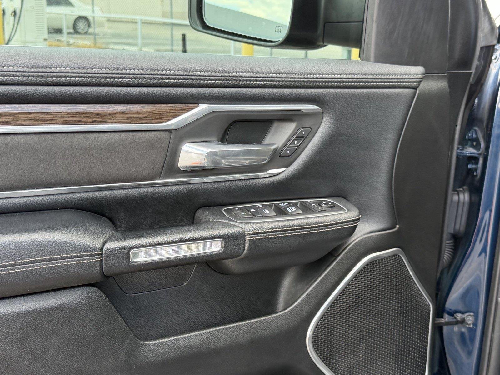 Used 2020 Patriot Blue Pearlcoat Ram Laramie image 13