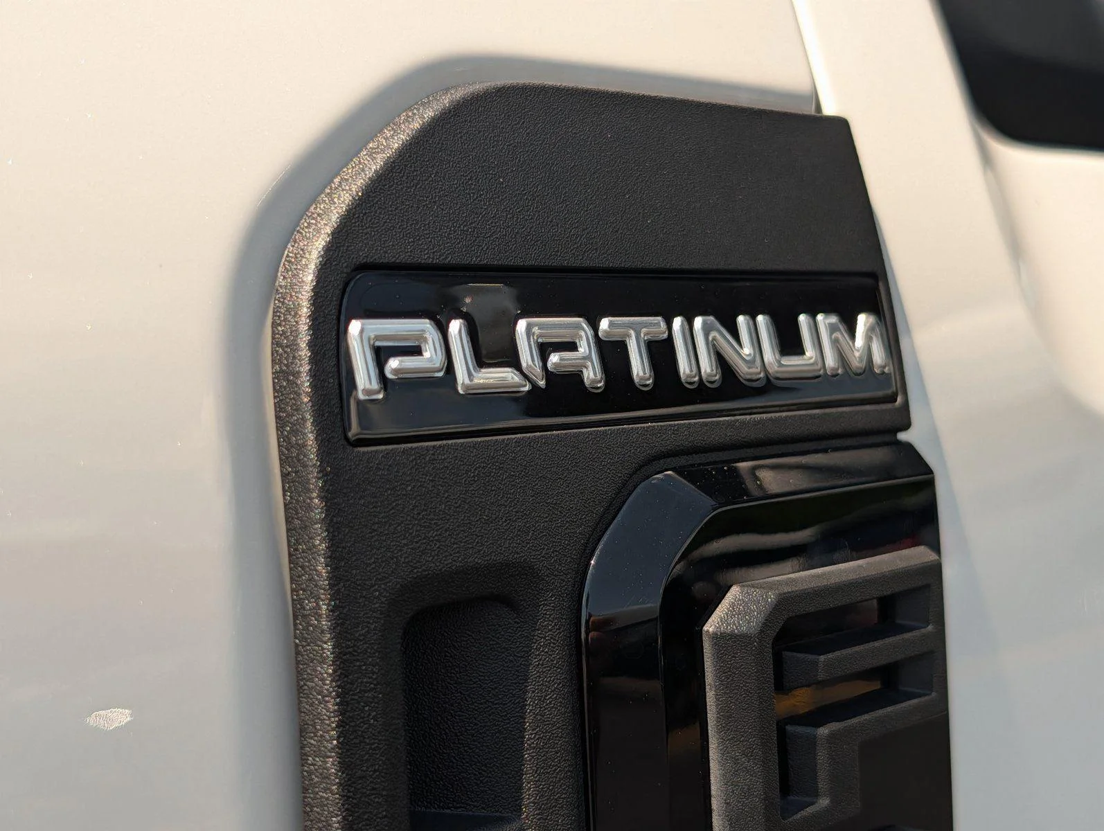 Used 2025 Star White Metallic Tri-Coat Ford Platinum image 43