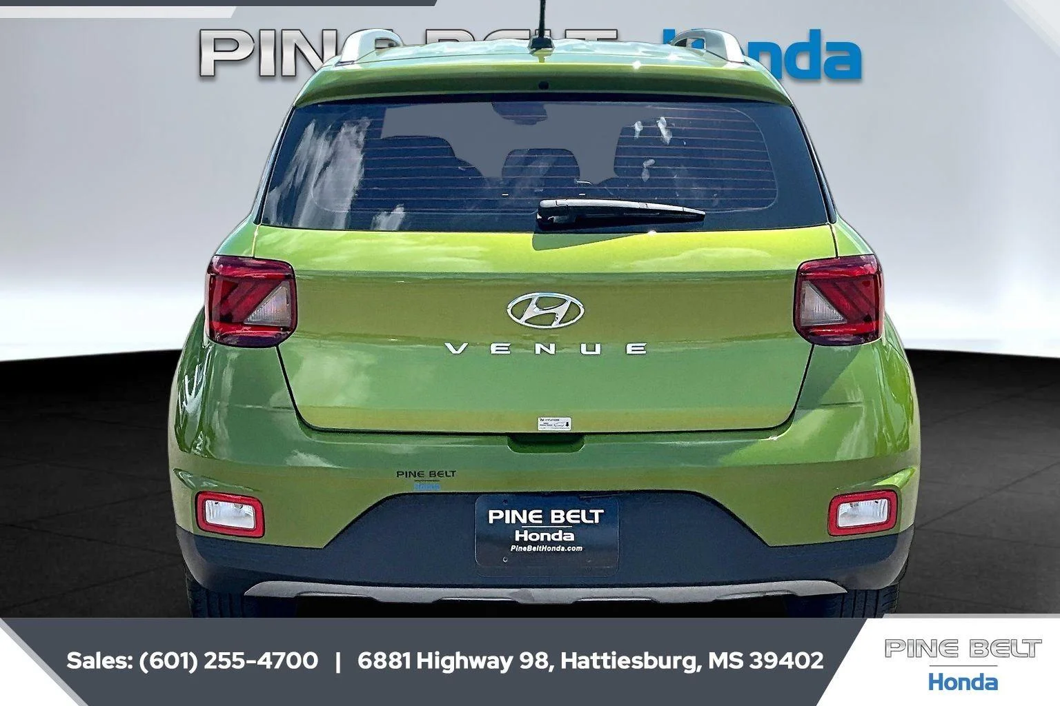 Used 2024 Green Apple Hyundai SEL image 4