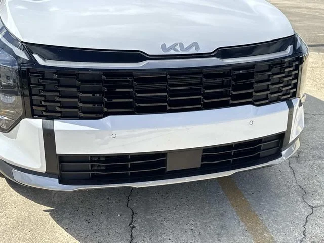 Used 2026 White Kia EX image 3