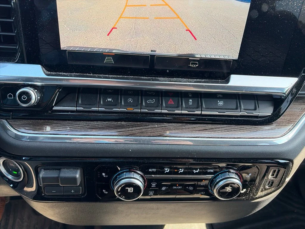 Used 2025 Sterling Metallic GMC Elevation image 10