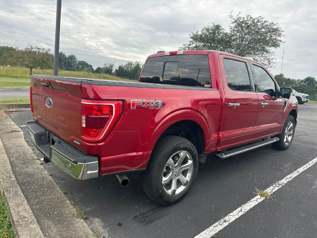 Used 2021 Red Ford XLT image 15