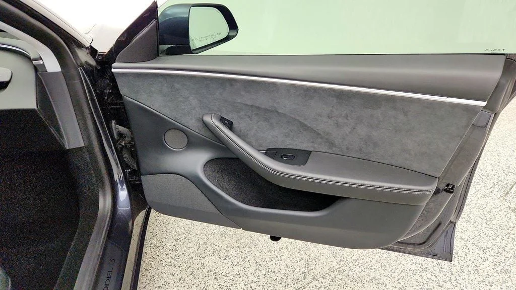 Used 2025 Stealth Grey Tesla Long Range AWD image 31