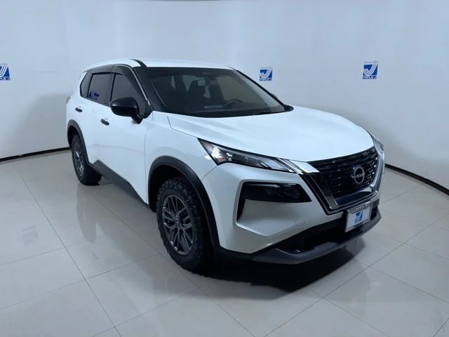 Used 2023 White Nissan S image 2