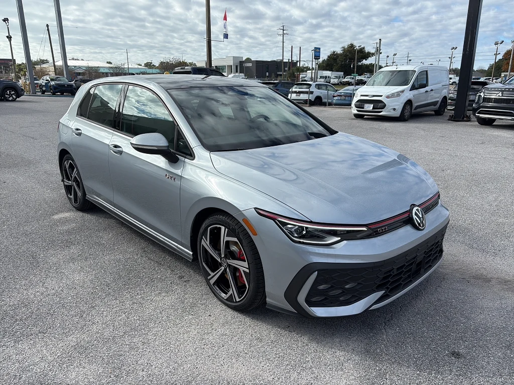 New 2026 Alpine Silver Metallic Volkswagen 2.0T SE DSG image 8