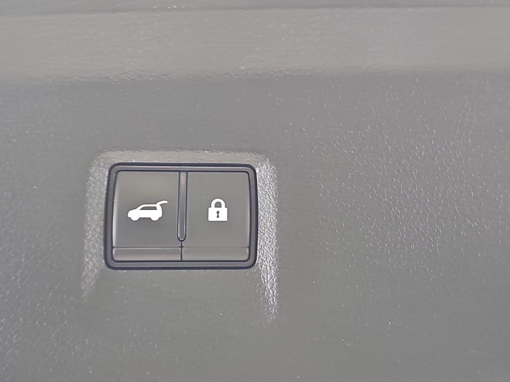 Used 2023 Blue INFINITI Sensory image 16