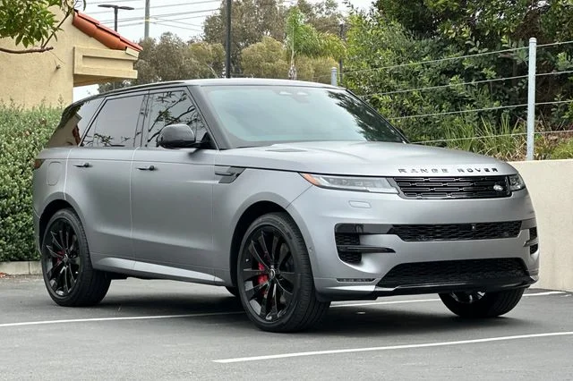 Used 2025 Gray Land Rover Dynamic SE image 7