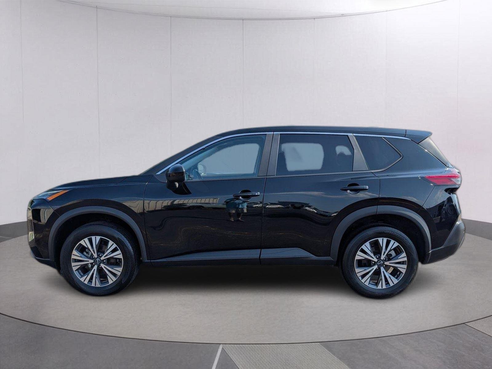 Used 2023 Super Black Nissan SV image 2