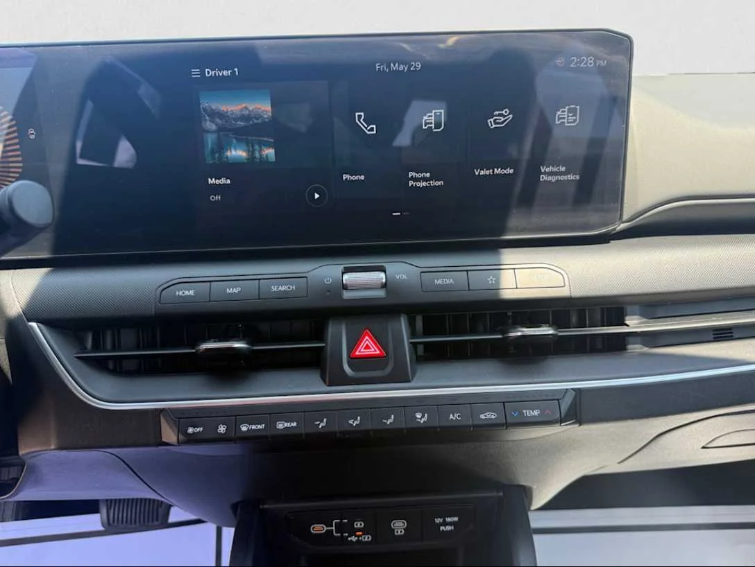 Used 2025 Interstellar Gray Kia LXS image 18