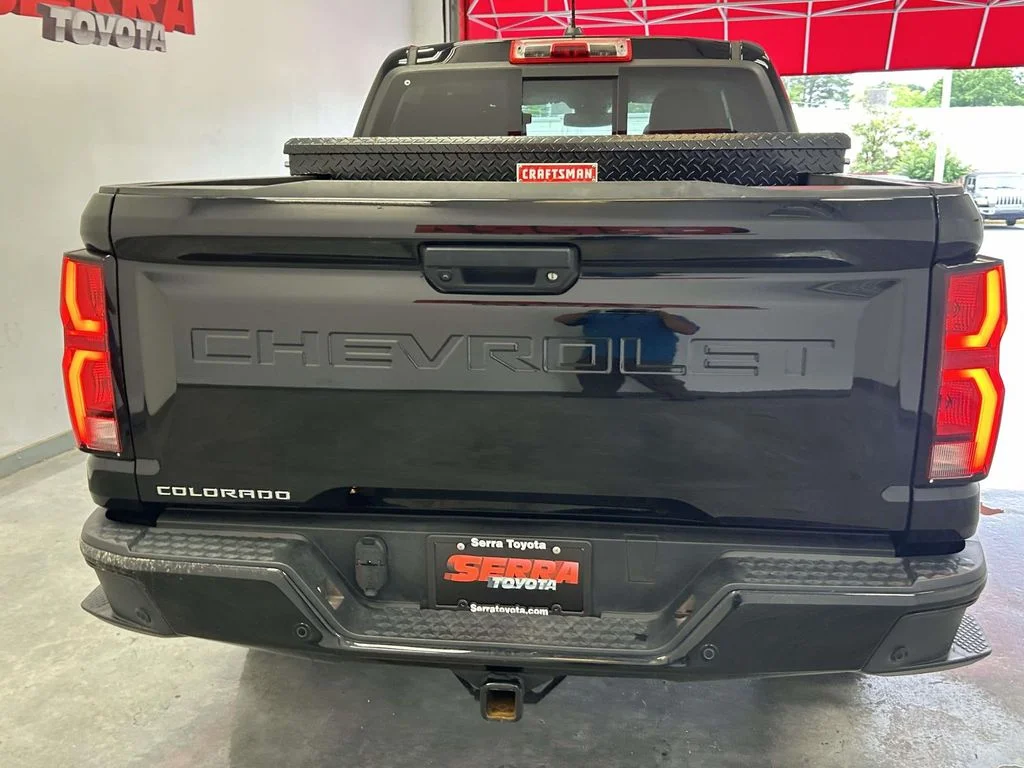 Used 2025 Black Chevrolet Z71 image 4