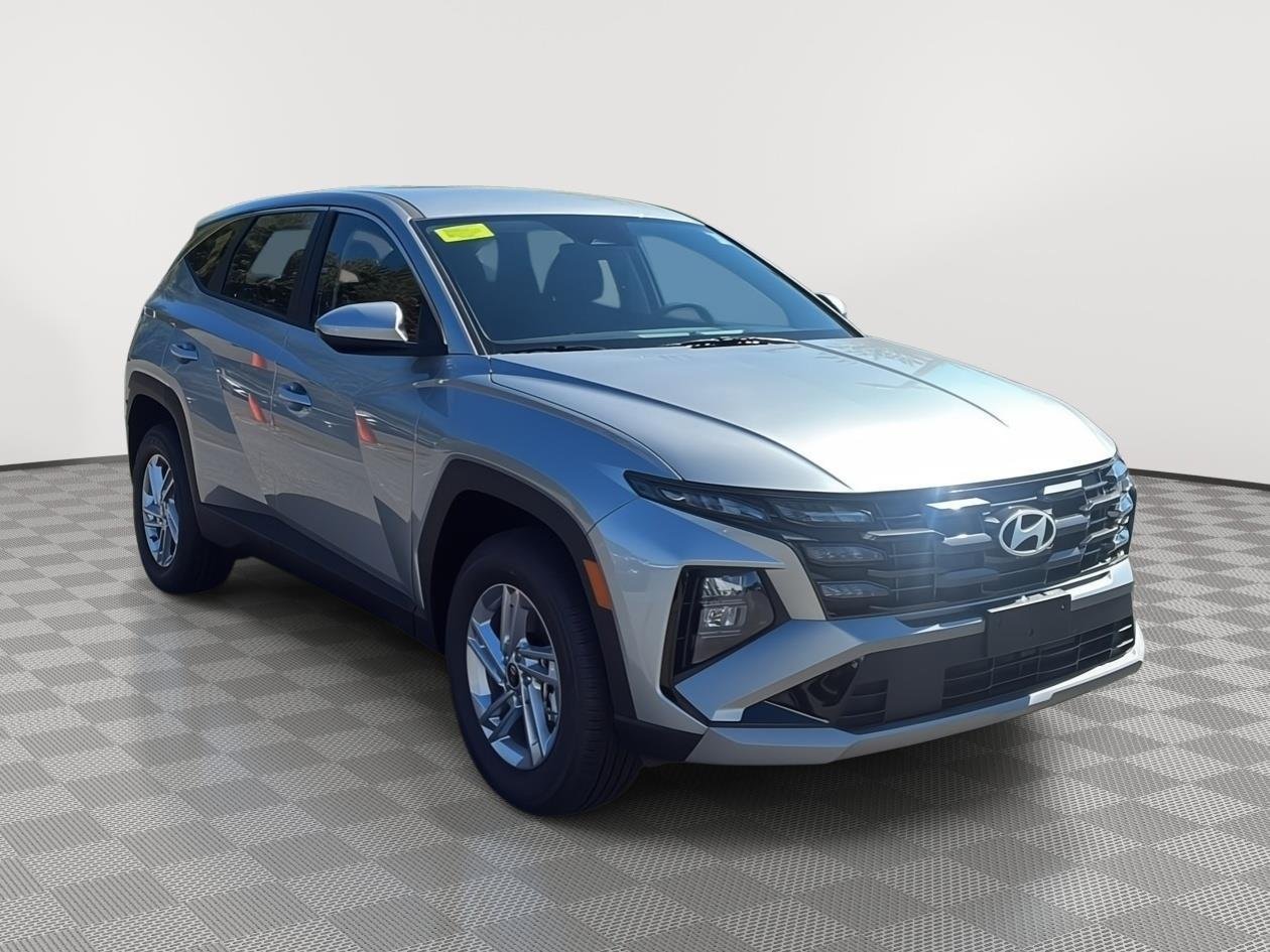 New 2026 Shimmering Silver Hyundai SE AWD image 25