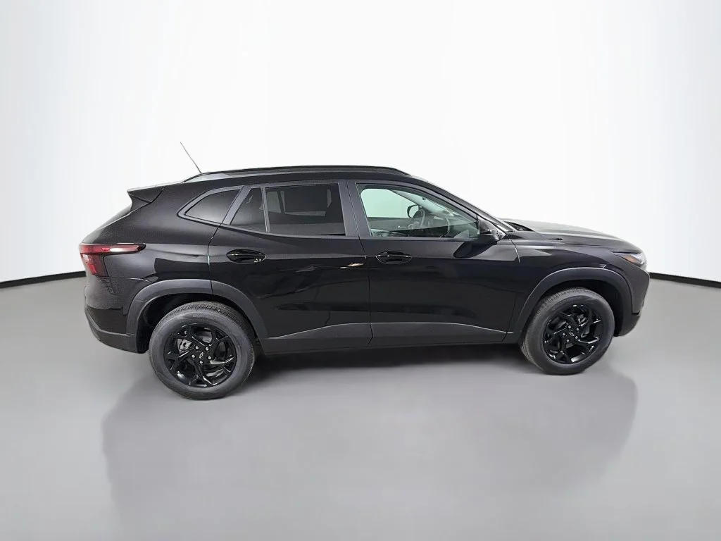 New 2026 Mosaic Black Metallic Chevrolet LT image 5
