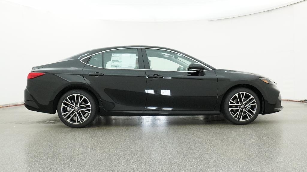 New 2026 Midnight Black Metallic Toyota XLE image 4