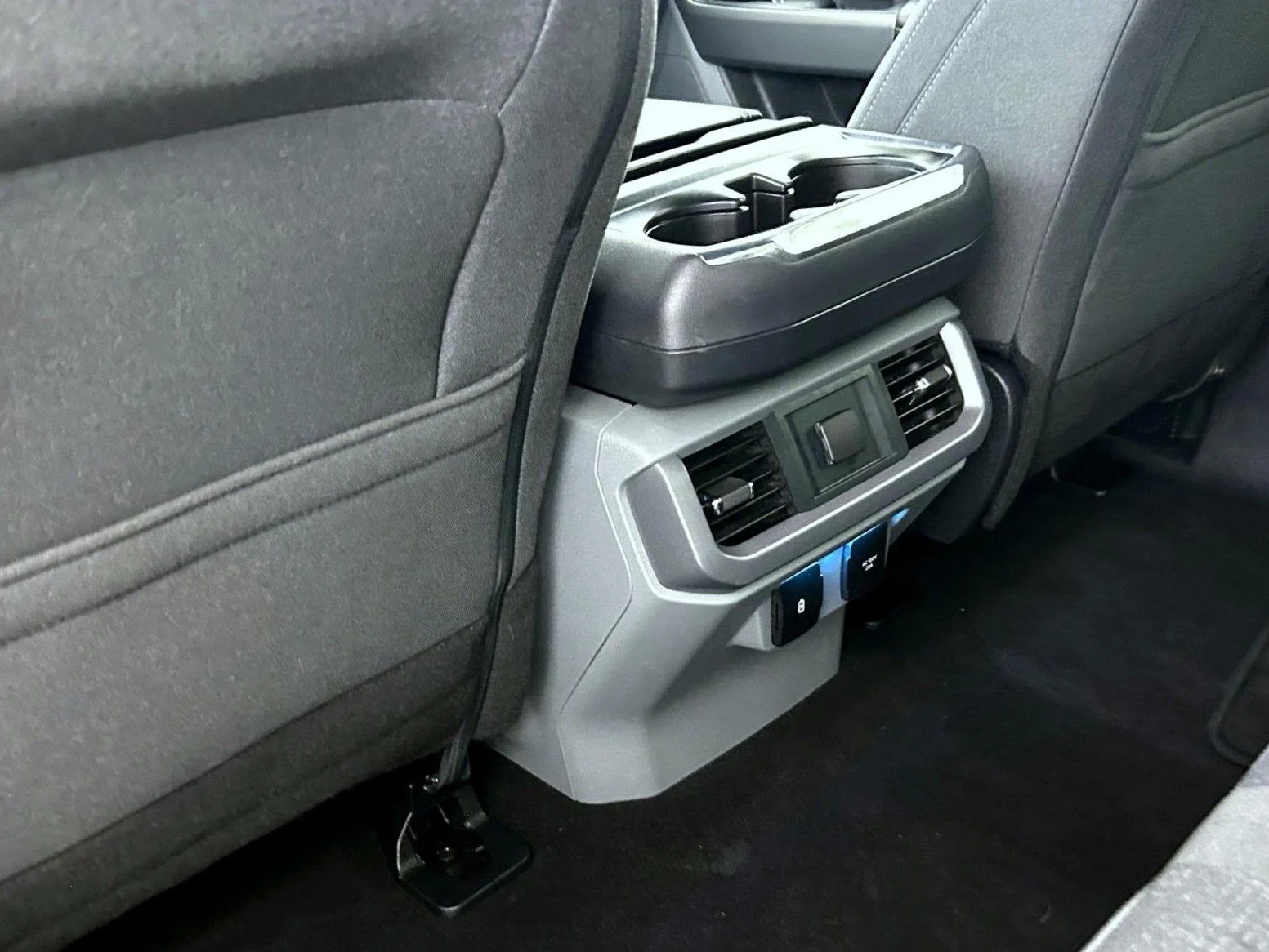 Used 2025 Gray Ford XLT image 21