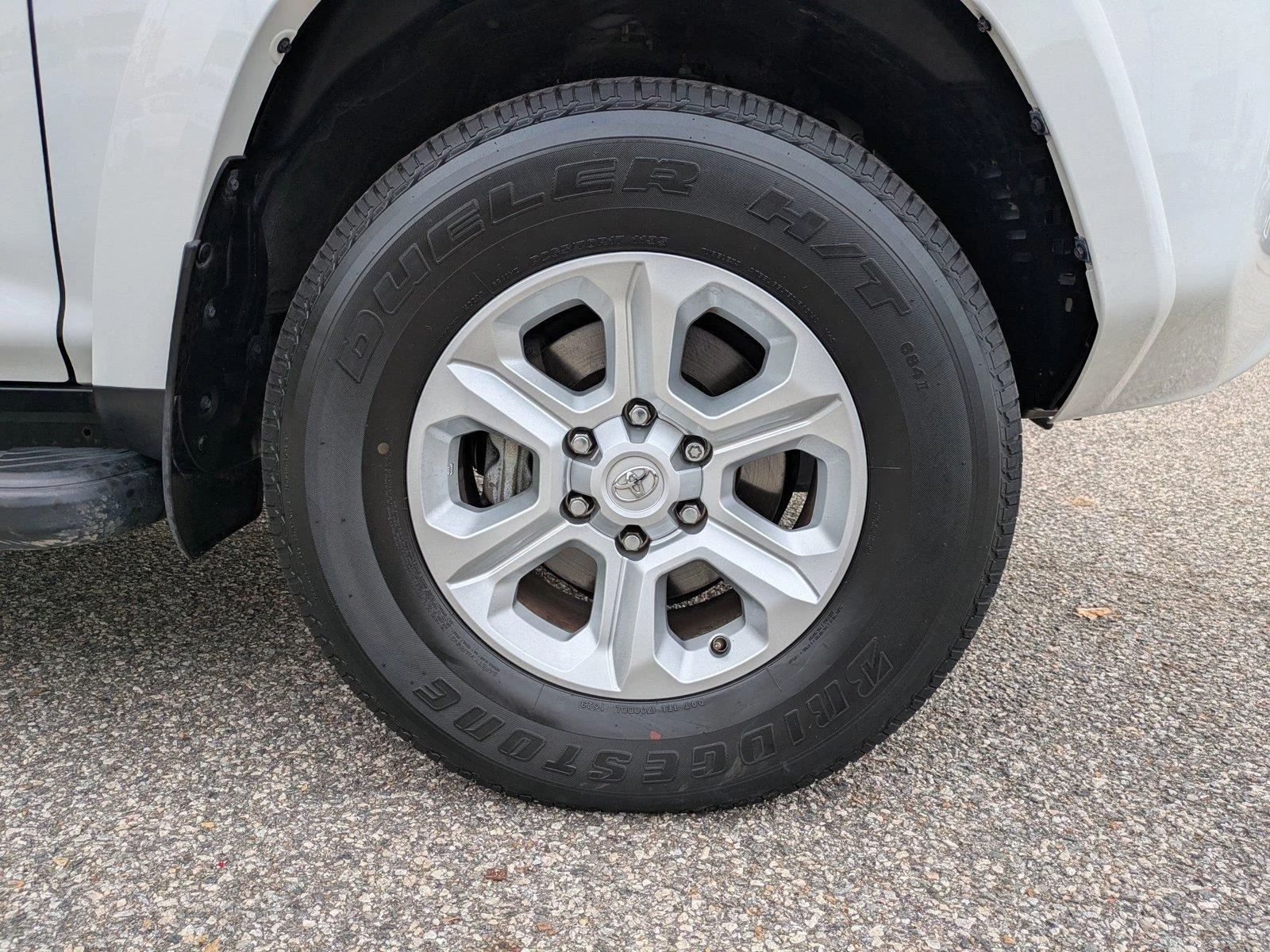 Certified Used 2023 Ice Cap Toyota SR5 Premium image 11