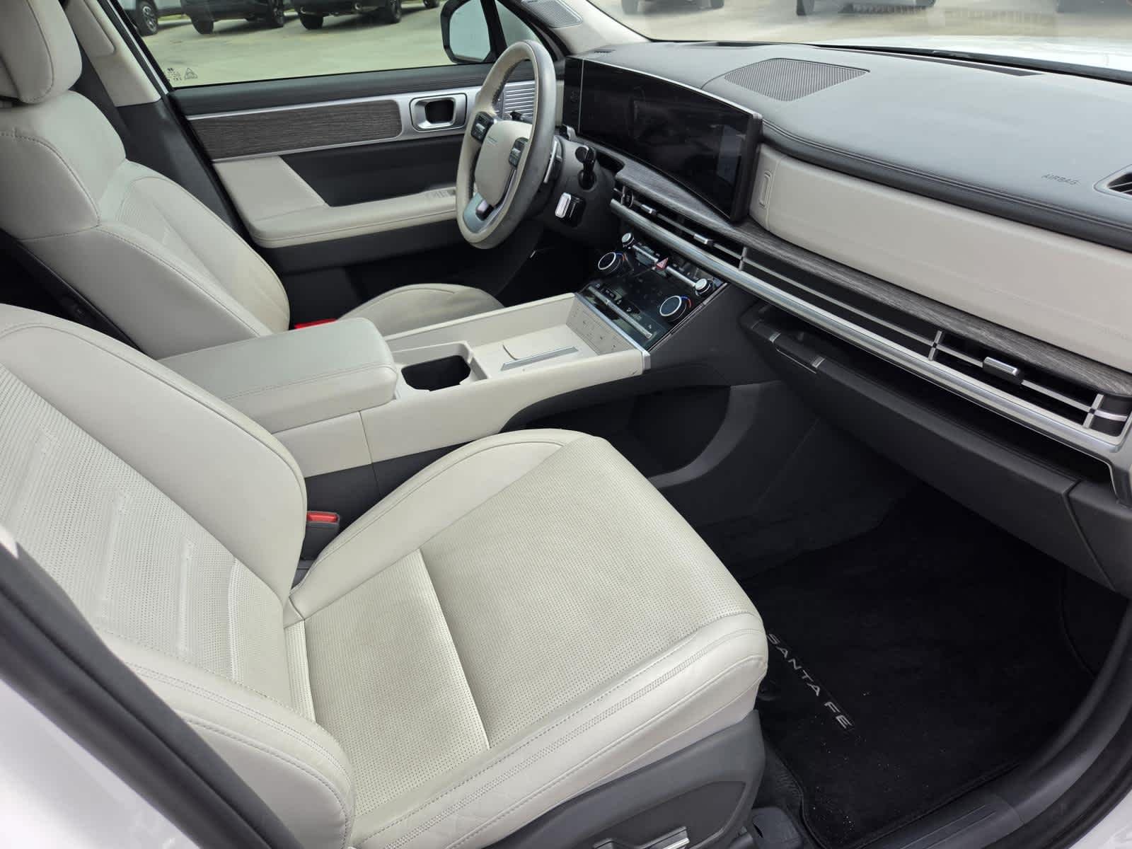 Used 2024 Serenity White Hyundai Calligraphy image 9