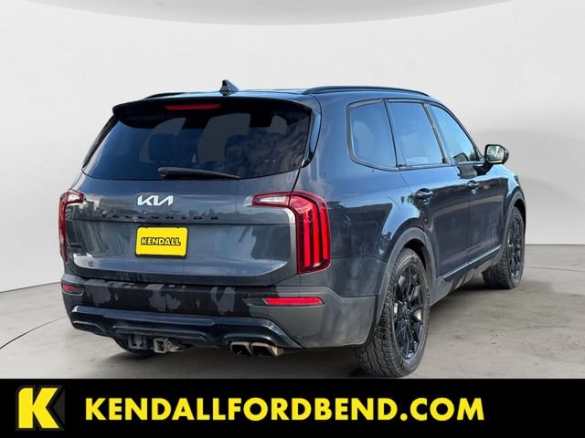 Used 2022 Gray Kia EX image 5