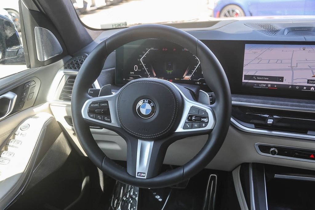 Used 2025 Carbon Black Metallic BMW xDrive40i image 11