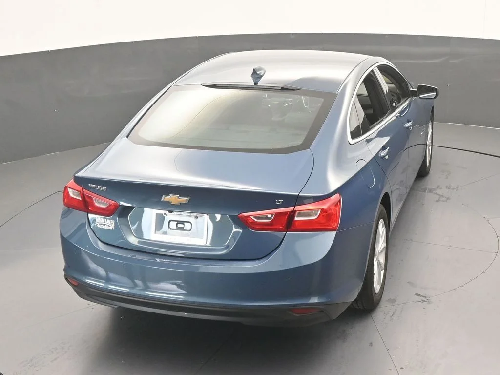 Used 2025 Lakeshore Blue Metallic Chevrolet LT image 47
