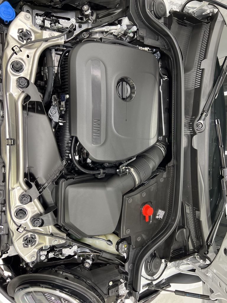 2025 MINI Hardtop 2 Door Base - Photo 26