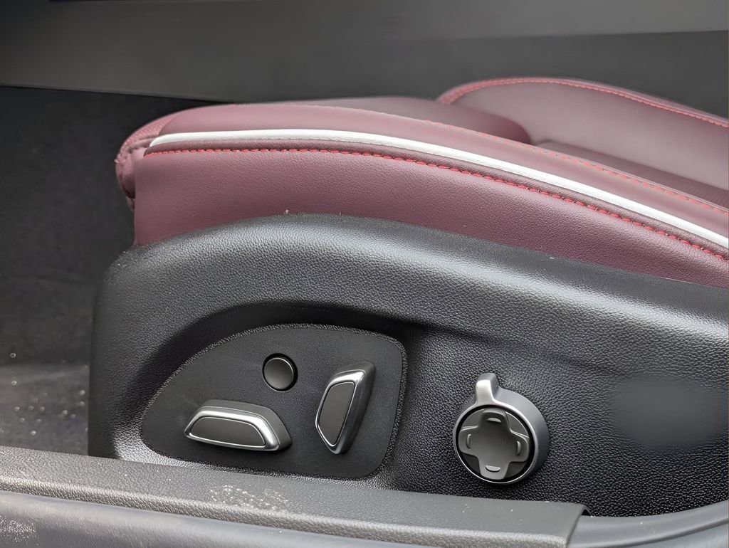 2025 Cadillac CT4 Sport - Photo 16