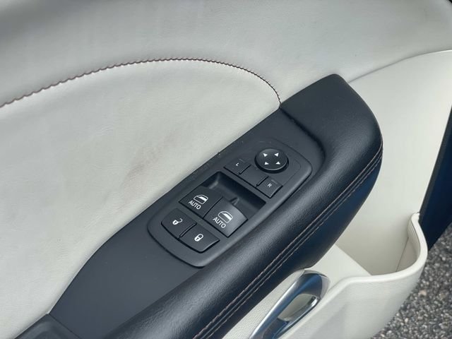 Used 2018 Blue Dodge R/T image 17