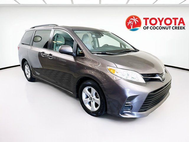 2020 Toyota Sienna LE